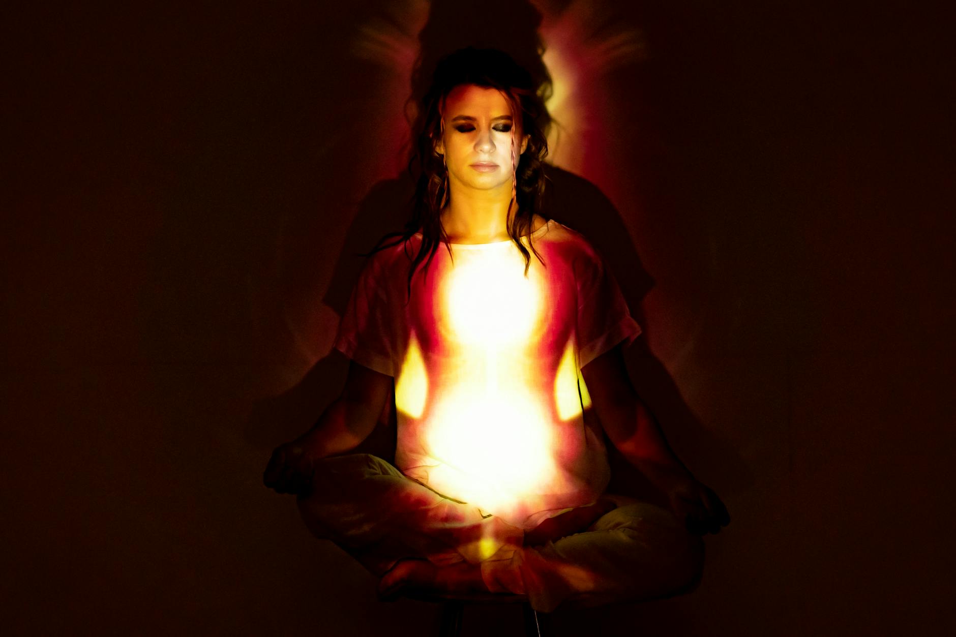 Spiritual meditation and divine light